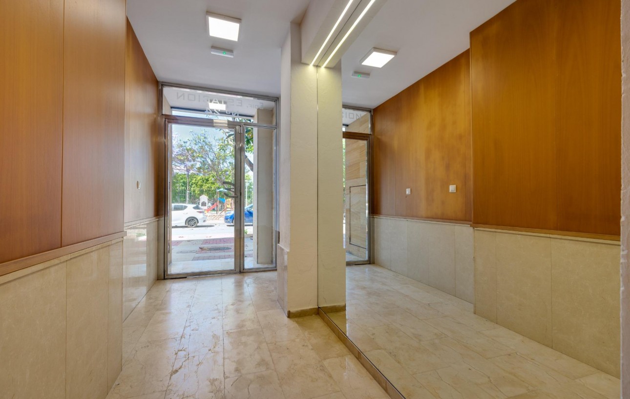 Revente - Appartement - Torrevieja - Acequion