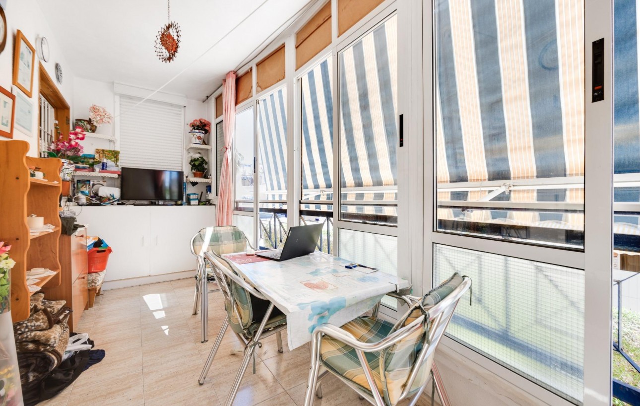Resale - Lägenhet - Torrevieja - La Mata