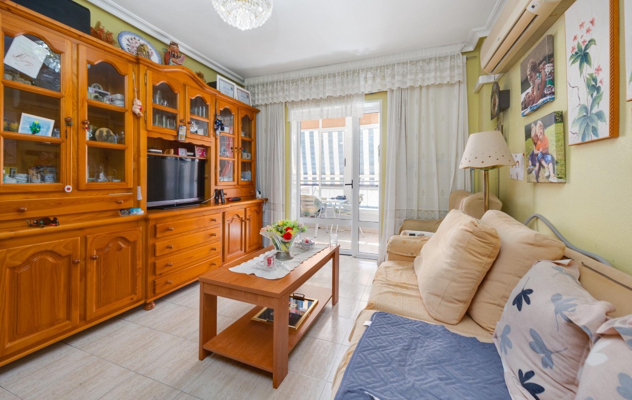 Resale - Lägenhet - Torrevieja - La Mata