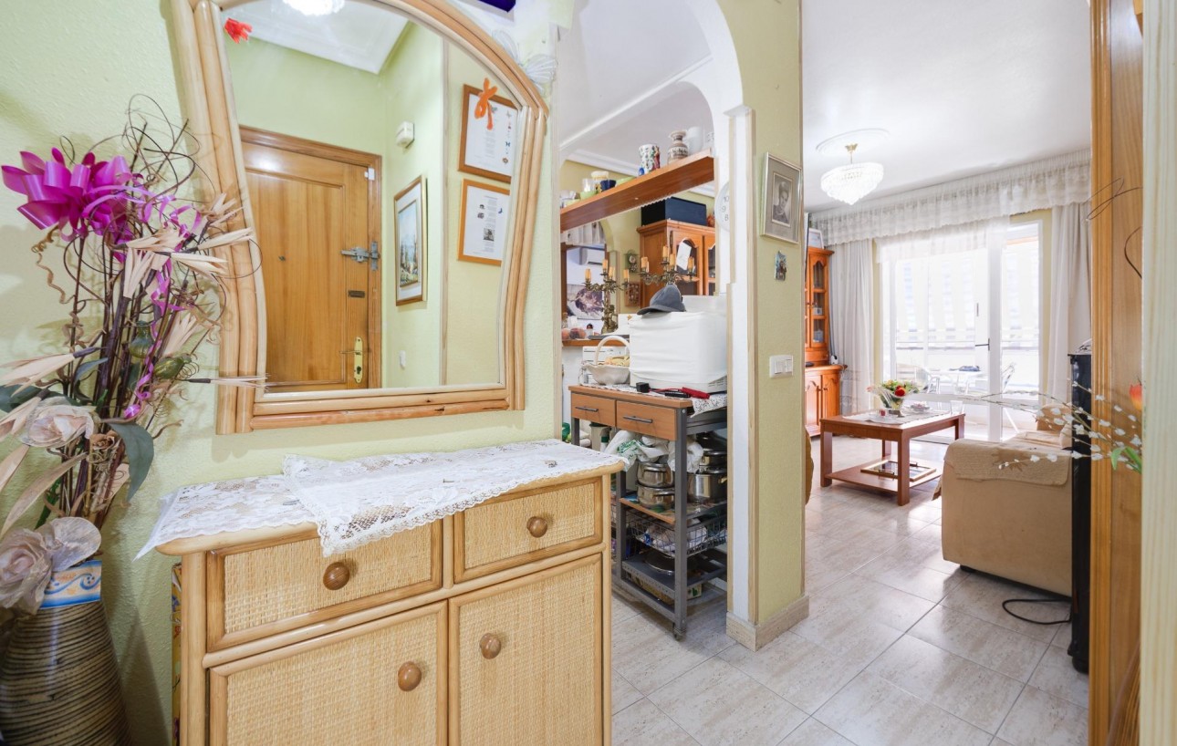 Resale - Lägenhet - Torrevieja - La Mata