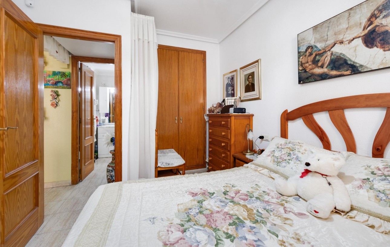 Resale - Lägenhet - Torrevieja - La Mata