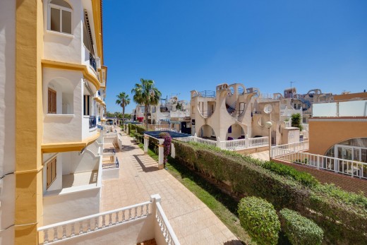 Resale - Lägenhet - Torrevieja - La Mata