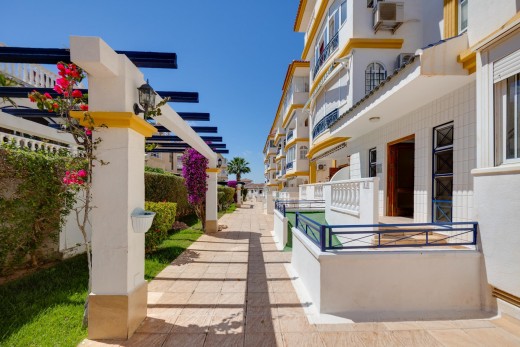 Resale - Lägenhet - Torrevieja - La Mata