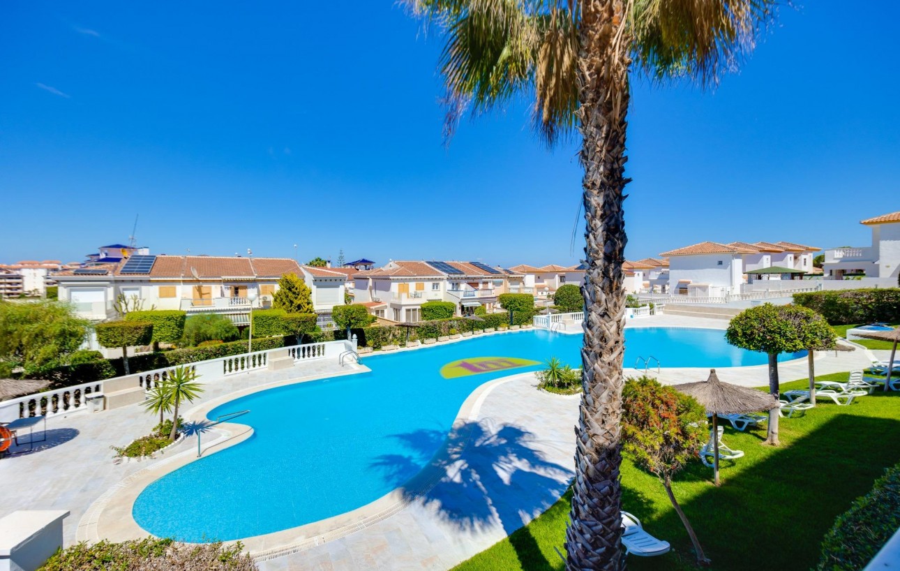Resale - Lägenhet - Torrevieja - La Mata