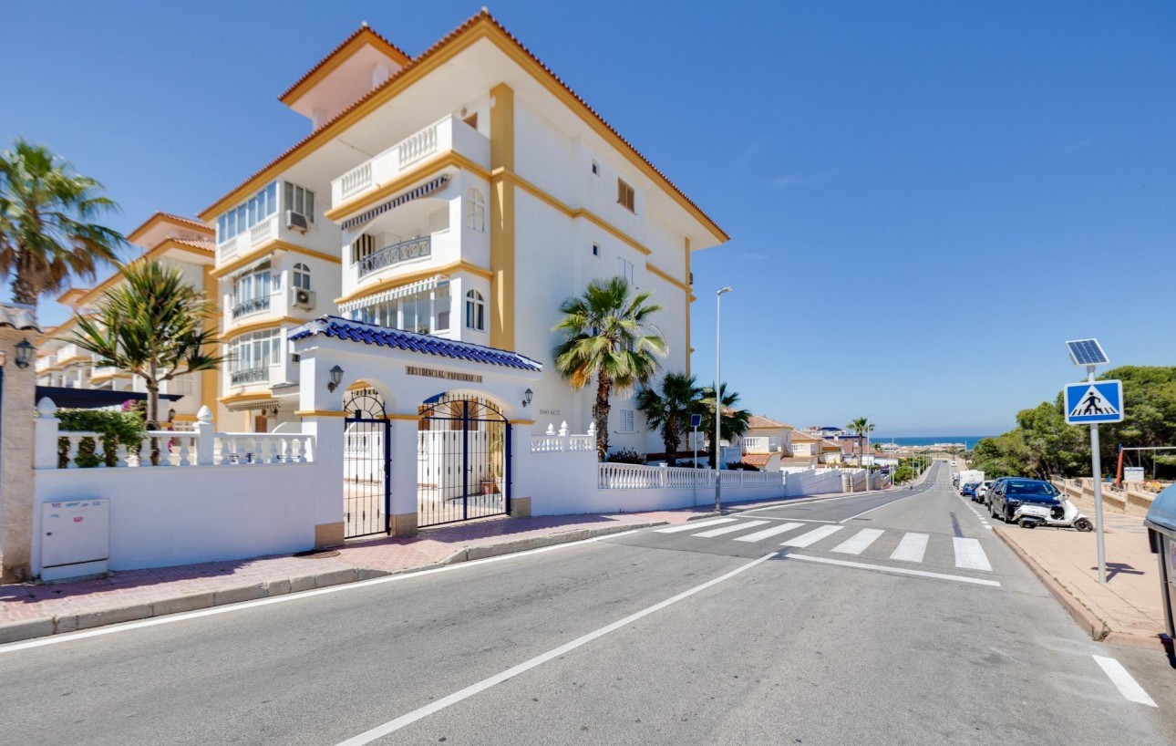 Resale - Lägenhet - Torrevieja - La Mata