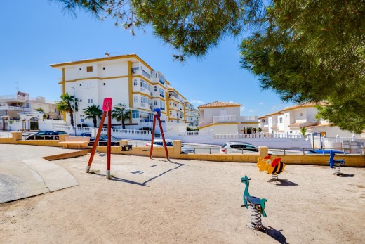 Resale - Lägenhet - Torrevieja - La Mata