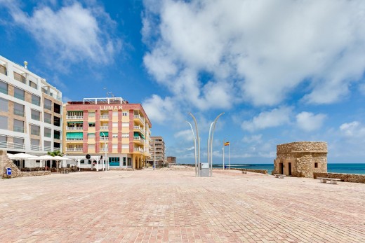 Resale - Lägenhet - Torrevieja - La Mata