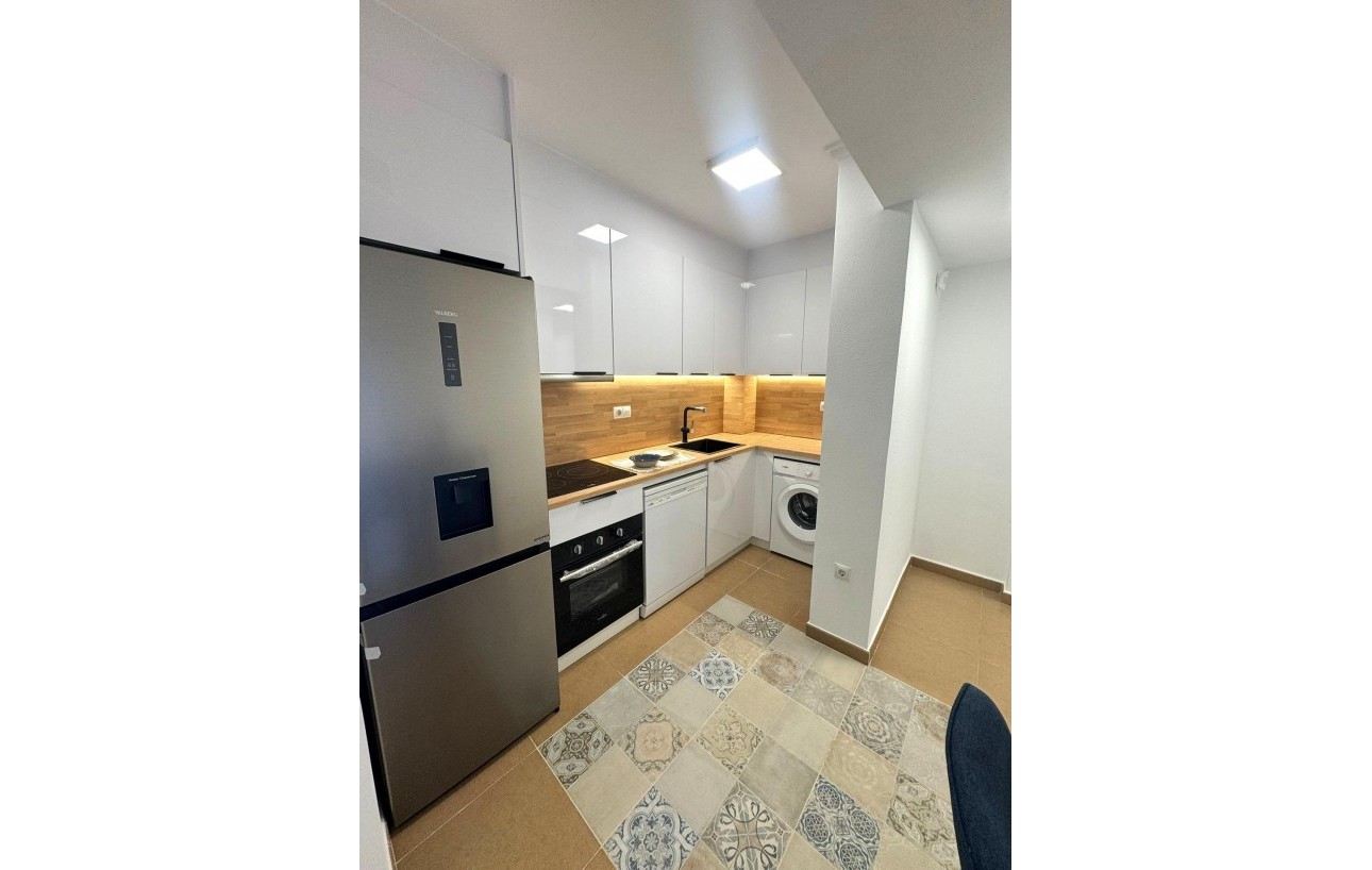 Resale - Wohnung - Torrevieja - Centro - Muelle Pesquero