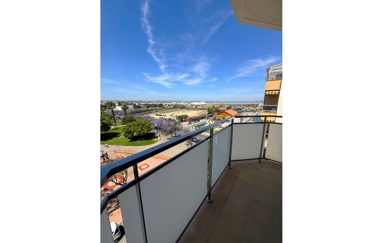 Resale - Wohnung - Torrevieja - Centro - Muelle Pesquero