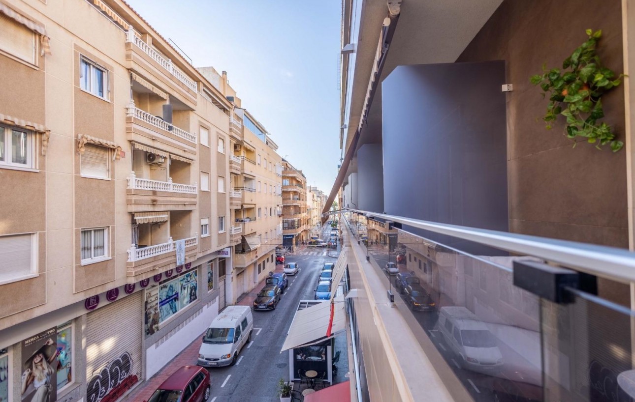 Resale - Wohnung - Torrevieja - Las calas