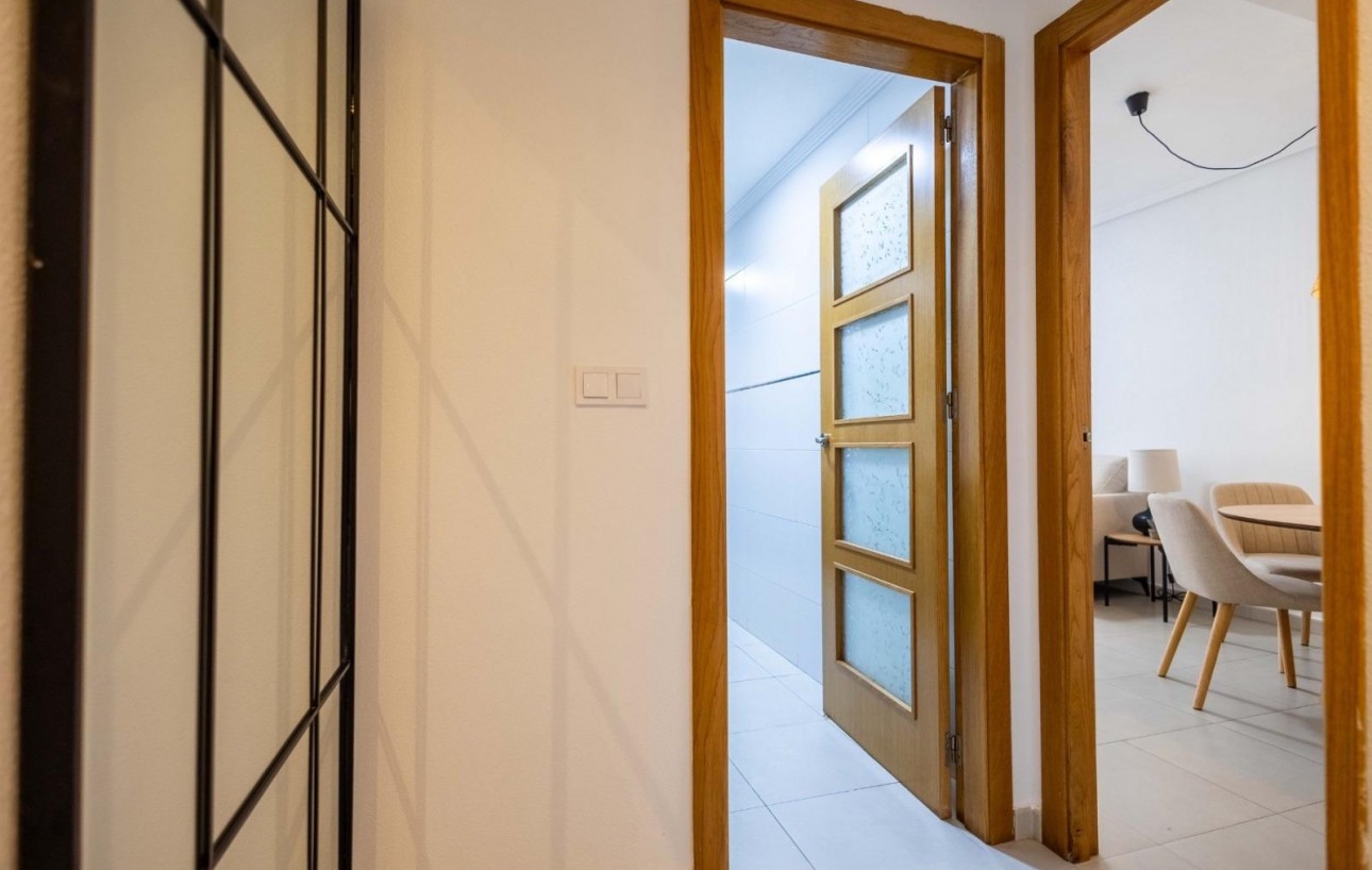 Resale - Wohnung - Torrevieja - Las calas