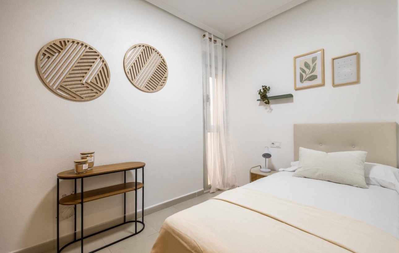 Resale - Wohnung - Torrevieja - Las calas