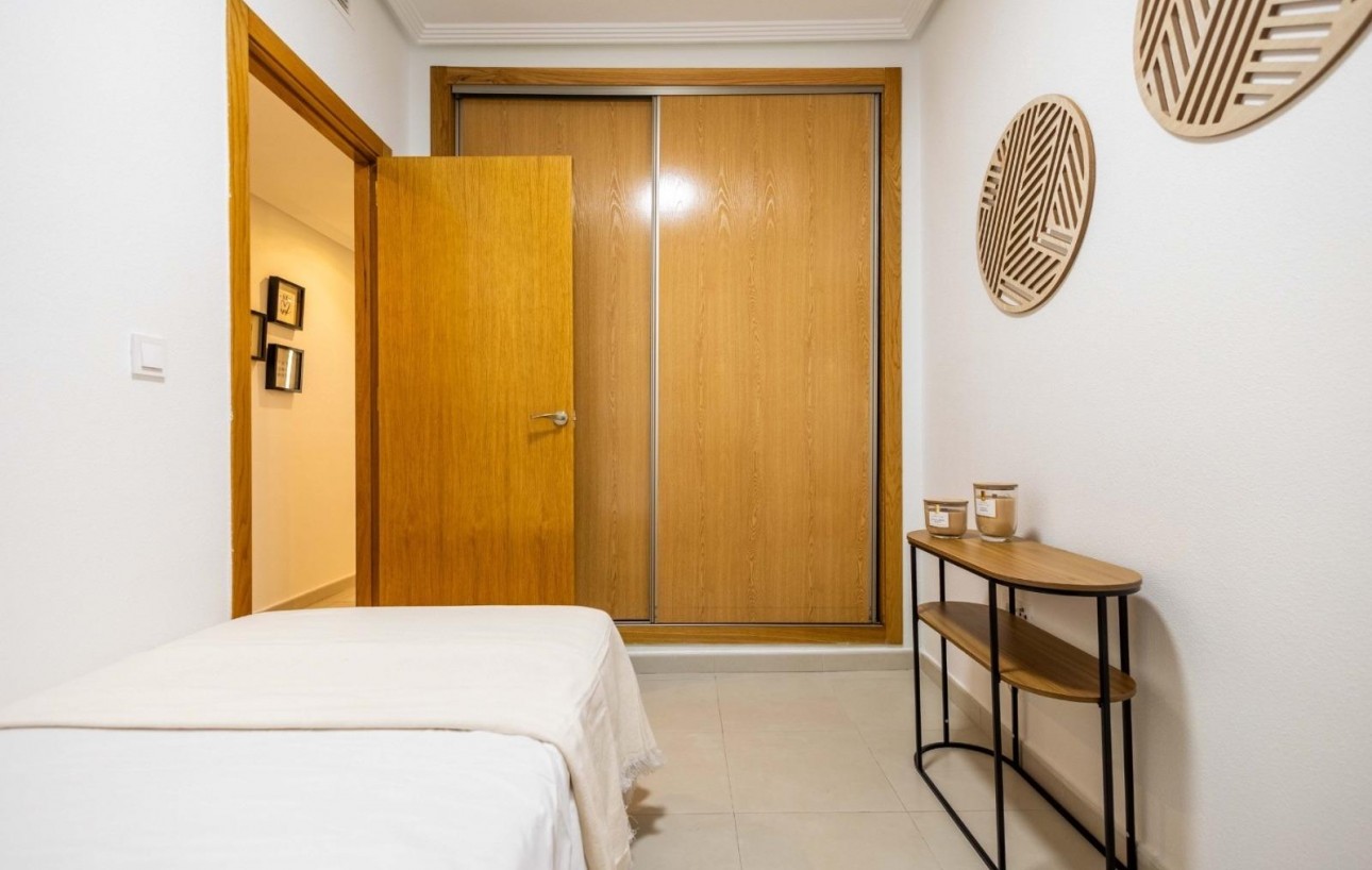 Resale - Wohnung - Torrevieja - Las calas