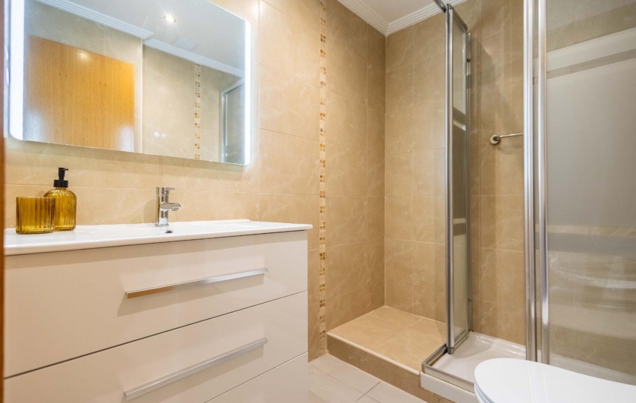 Resale - Wohnung - Torrevieja - Las calas