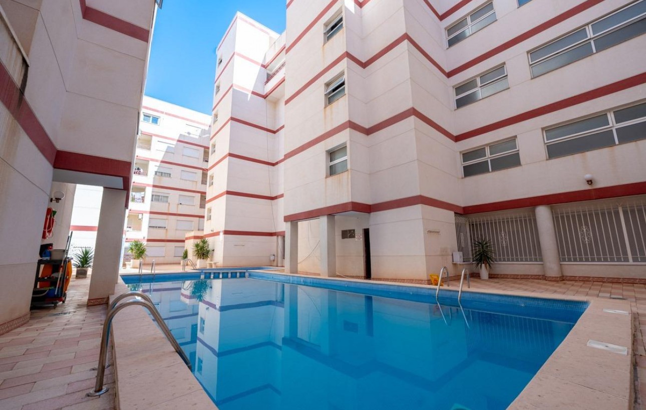 Resale - Piso - Torrevieja - Centro