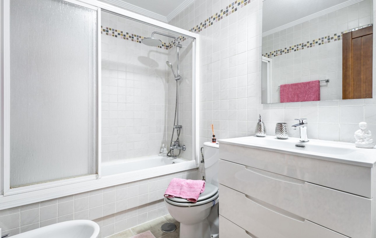 Resale - Wohnung - Torrevieja - Zona los Frutales