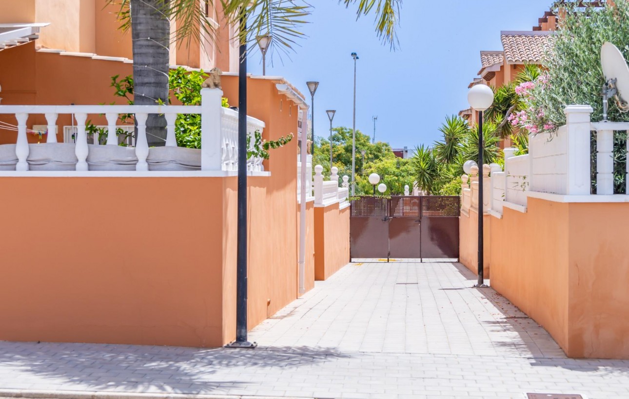 Resale - Wohnung - Torrevieja - Zona los Frutales