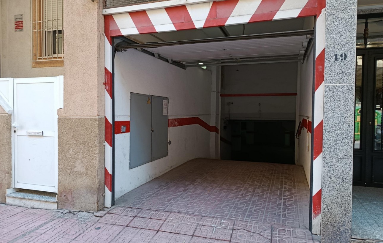 Sale - Garage - Torrevieja - Parque de las Naciones