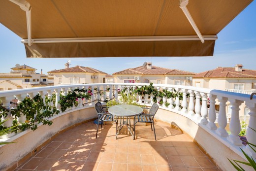 Resale - Chalet - Torrevieja - Aguas Nuevas