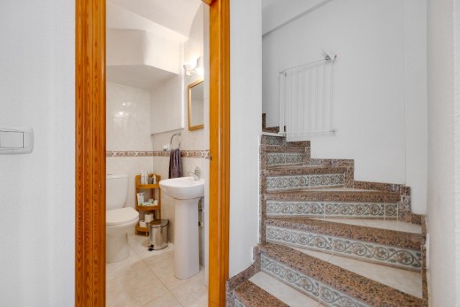 Resale - Chalet - Torrevieja - Aguas Nuevas