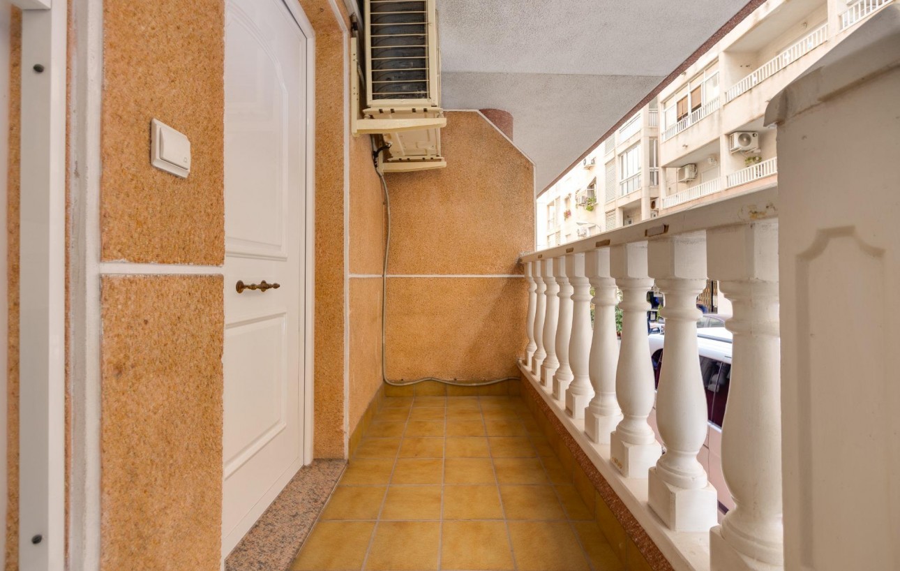 Revente - Appartement - Torrevieja - Habaneras