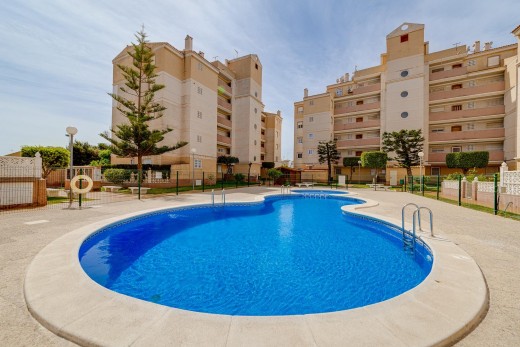 Sale - Apartment - Torrevieja - Calas blanca