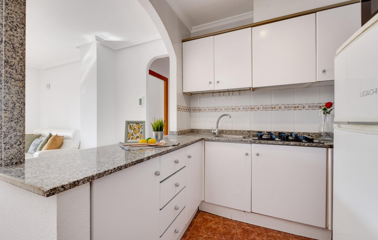 Sale - Apartment - Torrevieja - Calas blanca