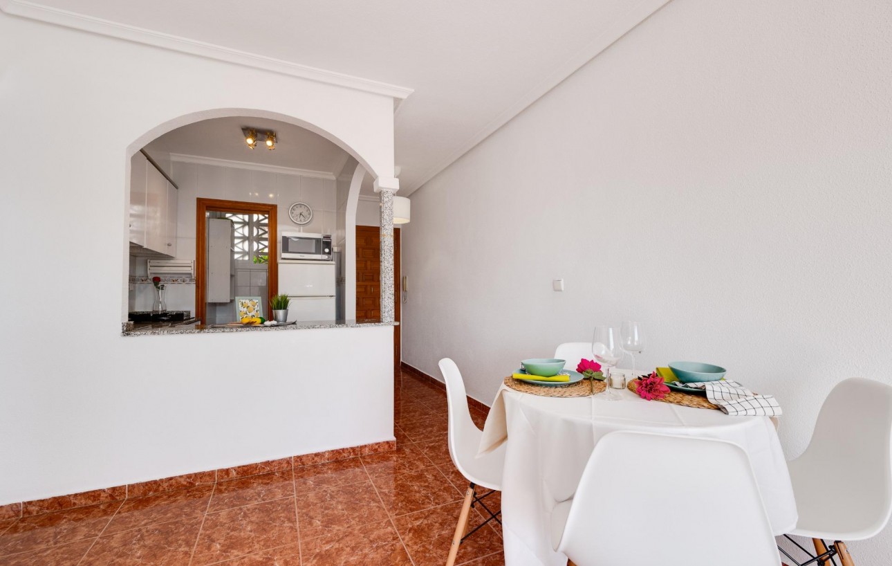 Sale - Apartment - Torrevieja - Calas blanca