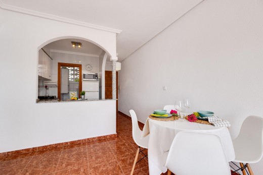 Sale - Apartment - Torrevieja - Calas blanca