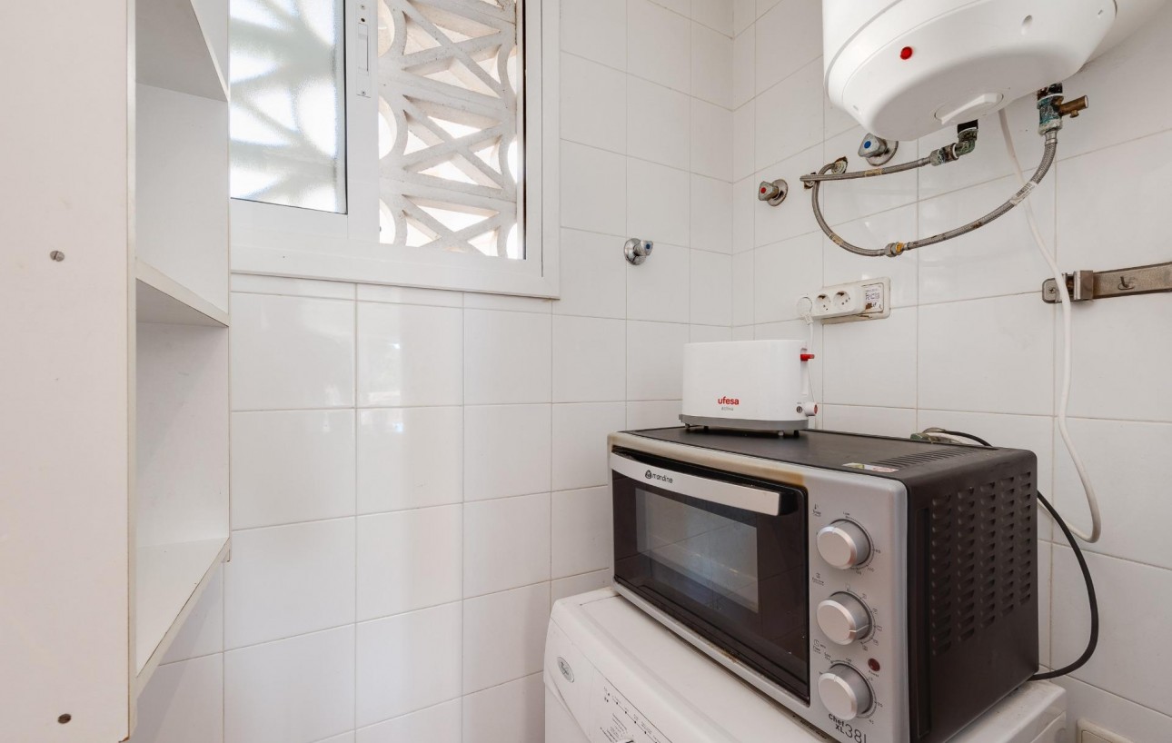 Sale - Apartment - Torrevieja - Calas blanca