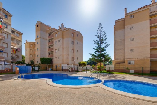 Sale - Apartment - Torrevieja - Calas blanca