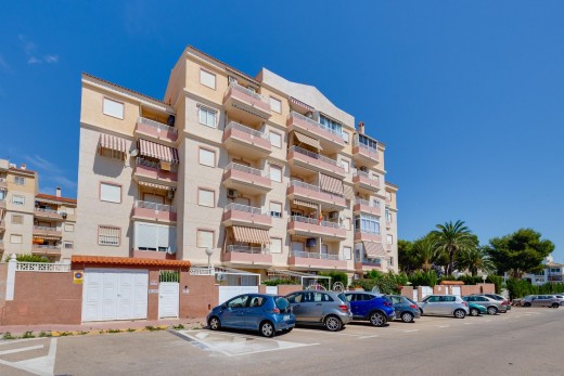 Sale - Apartment - Torrevieja - Calas blanca
