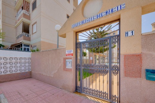 Sale - Apartment - Torrevieja - Calas blanca