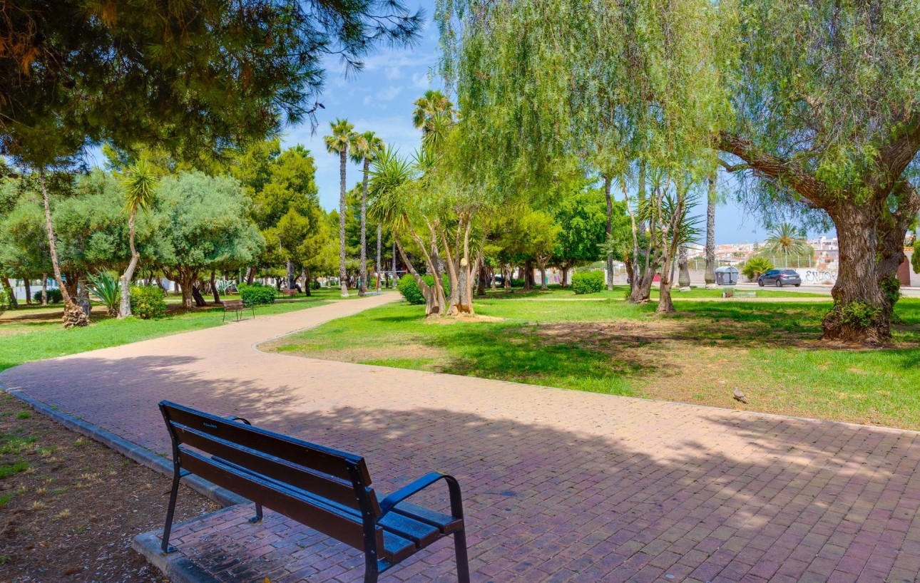 Sale - Apartment - Torrevieja - Calas blanca
