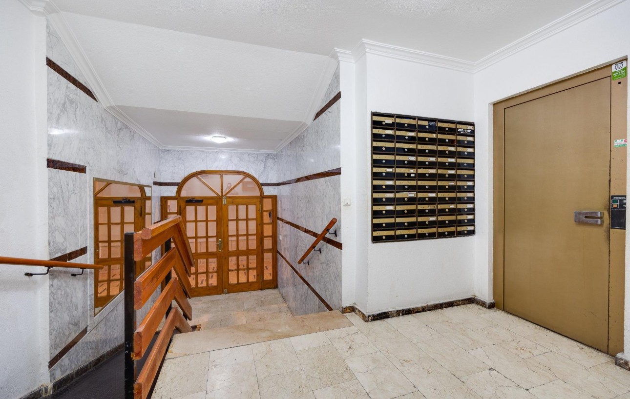 Sale - Penthouse - Torrevieja - Playa de los locos