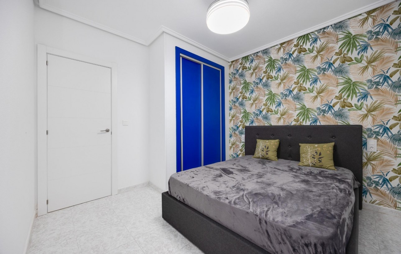 Resale - Lägenhet - Torrevieja - Habaneras