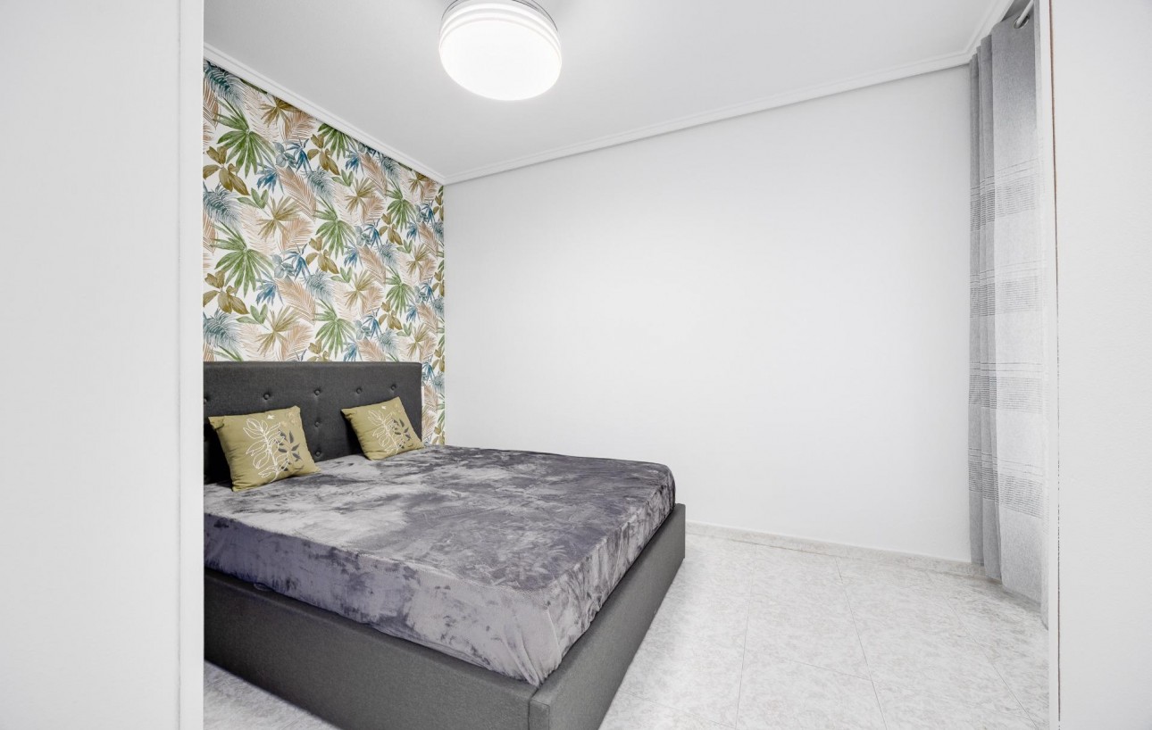 Resale - Lägenhet - Torrevieja - Habaneras