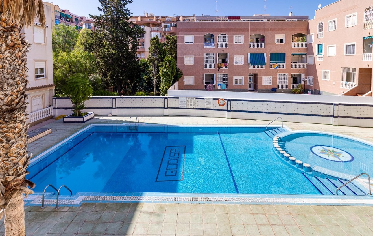 Resale - Lägenhet - Torrevieja - Habaneras