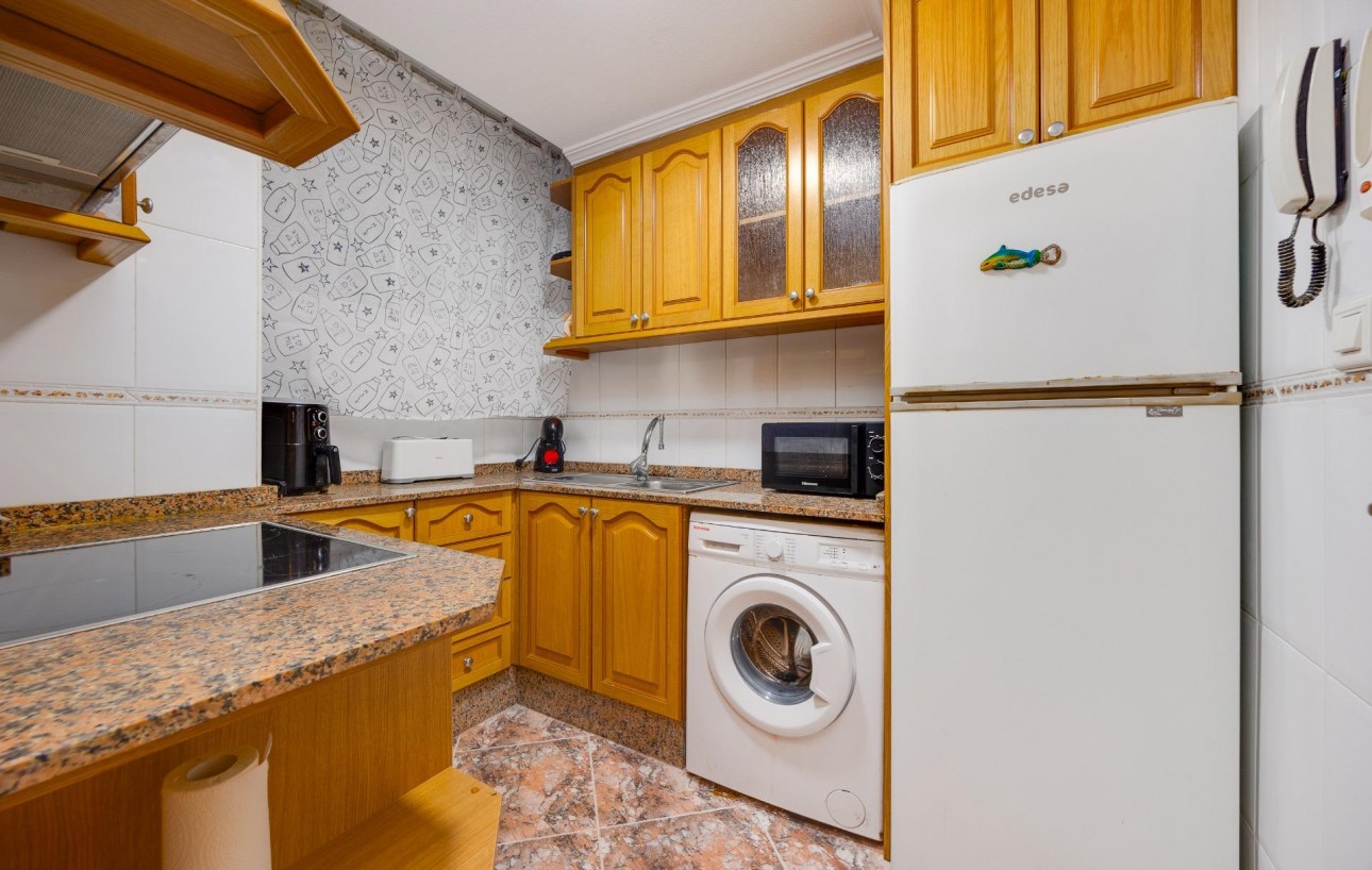 Sale - Apartment - Torrevieja - Playa de los locos