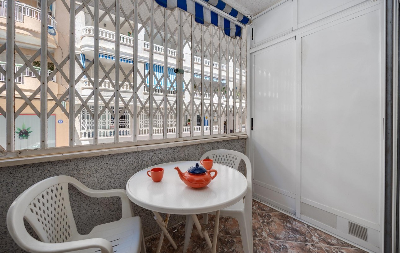 Sale - Apartment - Torrevieja - Playa de los locos