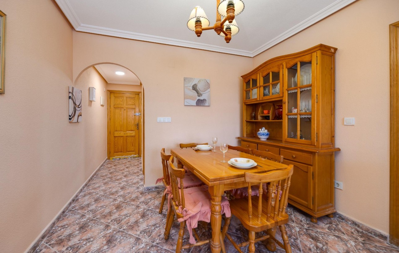 Sale - Apartment - Torrevieja - Playa de los locos