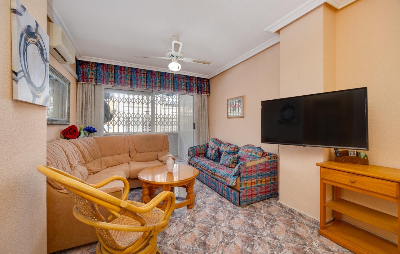 Sale - Apartment - Torrevieja - Playa de los locos