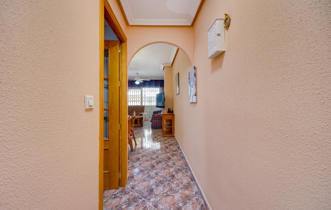 Sale - Apartment - Torrevieja - Playa de los locos