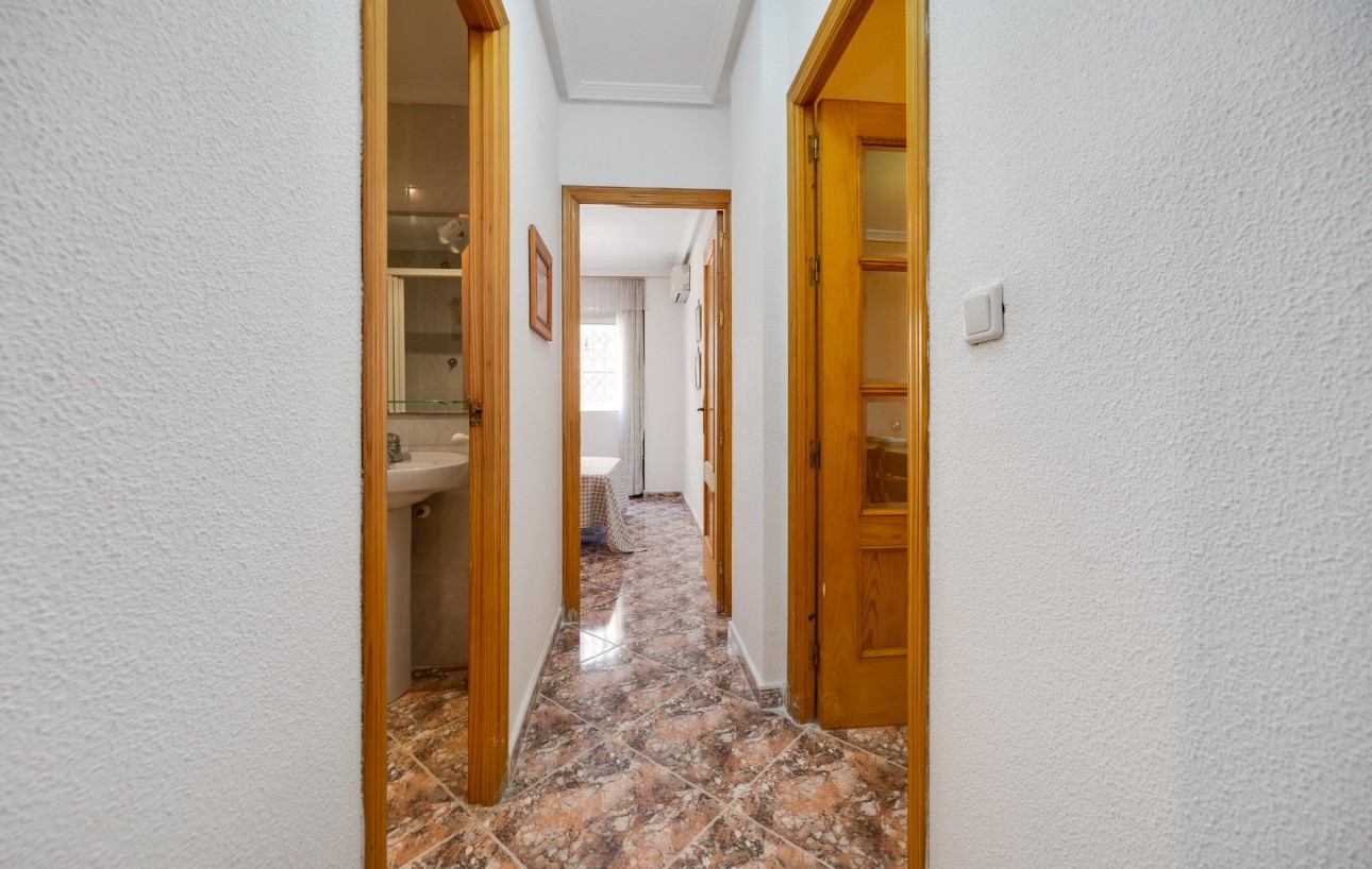 Sale - Apartment - Torrevieja - Playa de los locos