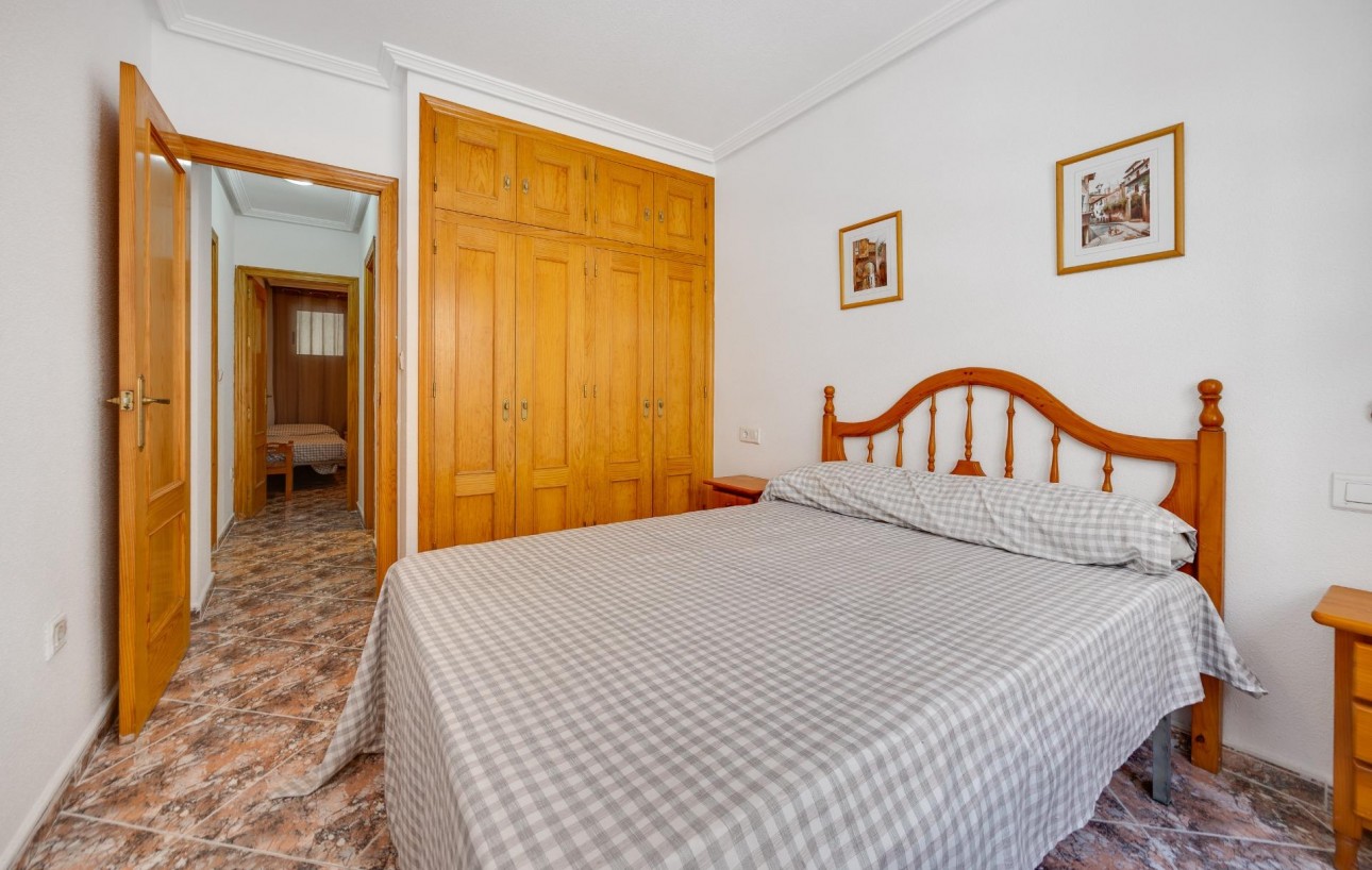 Sale - Apartment - Torrevieja - Playa de los locos