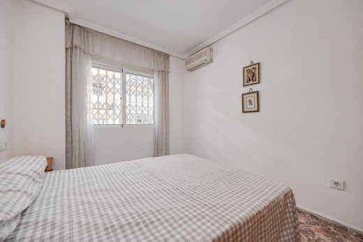 Sale - Apartment - Torrevieja - Playa de los locos
