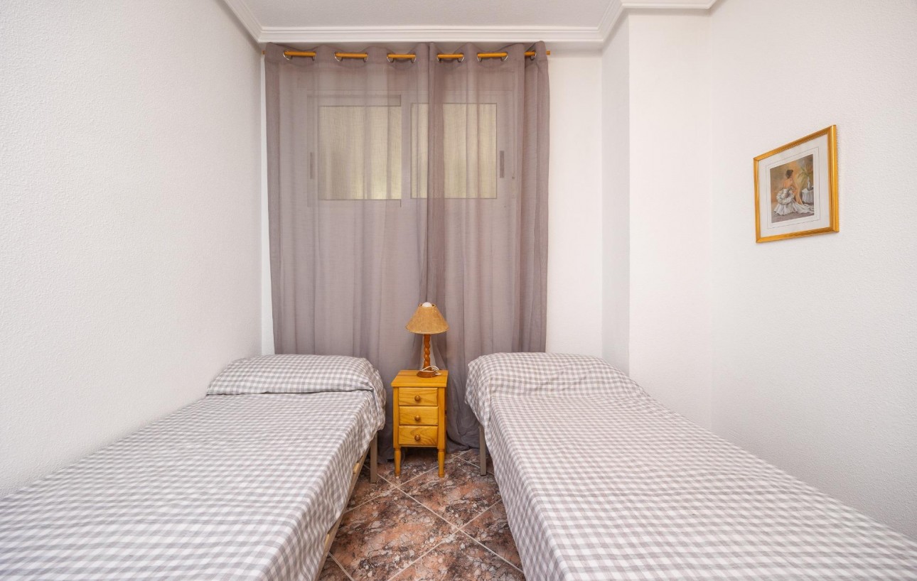 Sale - Apartment - Torrevieja - Playa de los locos
