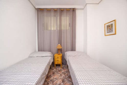 Sale - Apartment - Torrevieja - Playa de los locos