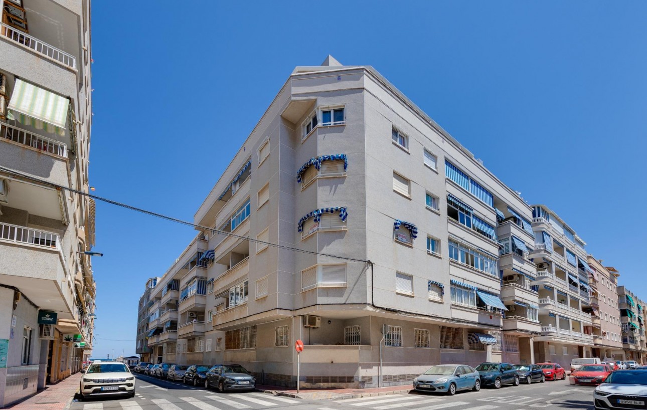 Sale - Apartment - Torrevieja - Playa de los locos