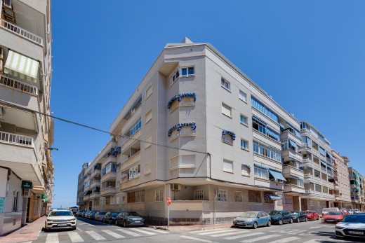 Sale - Apartment - Torrevieja - Playa de los locos